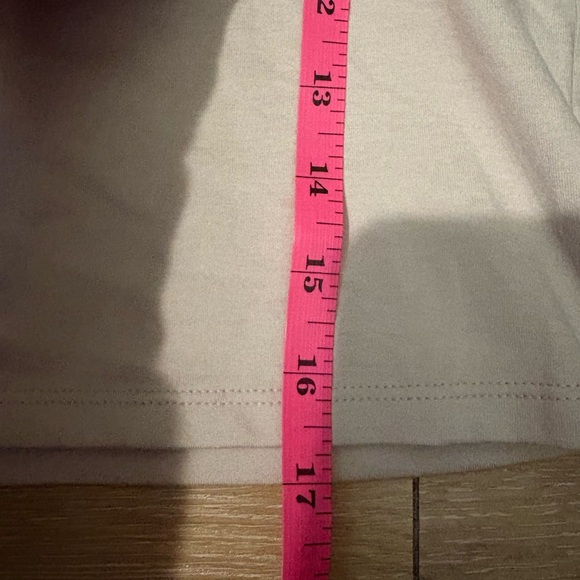 Vuori Halo Performance Crop 2.0 Tank Top NWT in Ecru Heather - Picture 10 of 10